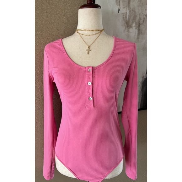 Tops - Pink Henley bodysuit long sleeve